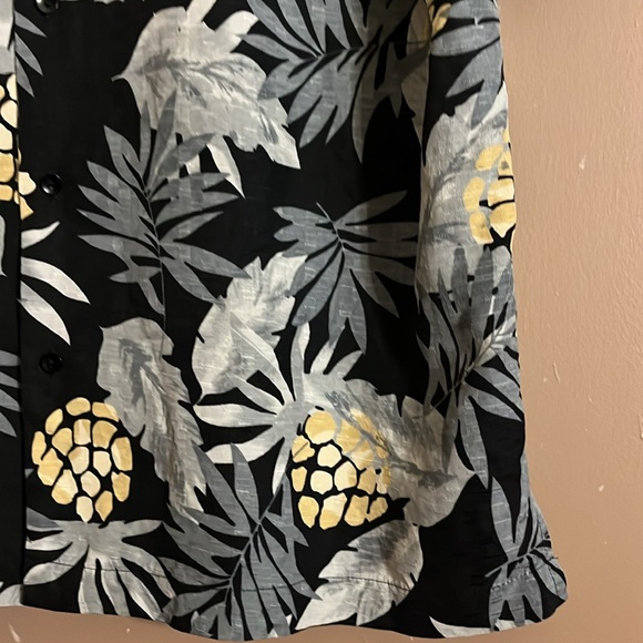 100% silk vacation Hawaiian shirt oversized  vintage. B7 - Picture 2 of 5